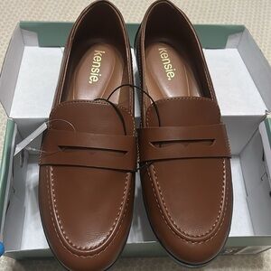 Kensie Women’s Loafers Cognac Size 9 NIB